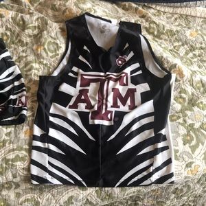 Texas A&M triathlon top and biking shorts.